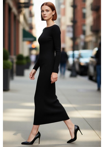 Kadın Maxi Boy Triko Merserize Görünümlü Uzun Kollu Düz Kayık Yaka Şık Rahat Elbise Sonbahar