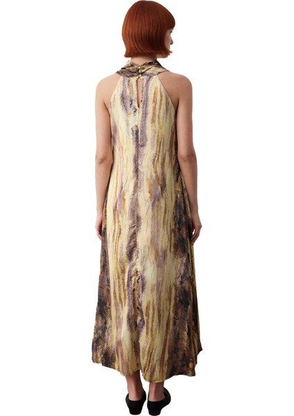 Kadınlar Için Şık Shift Kalıp Kolsuz Maxi Saten Dokuma Elbise Halter Yaka Soyut Desen Yazlık Konfor fırsatları