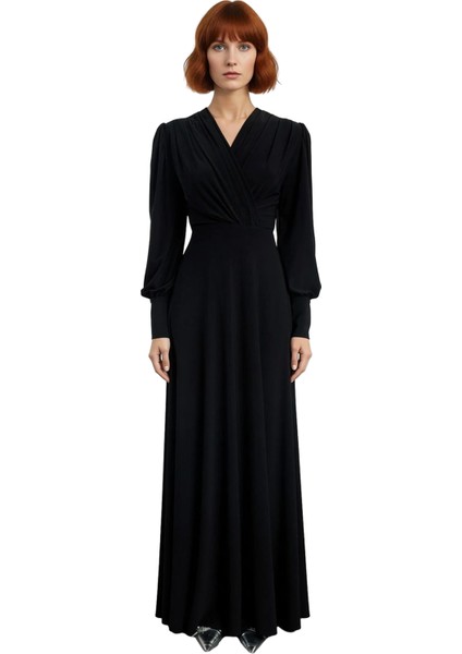 Kadınlar Için Kruvaze Yaka Balon Kol Düz Desen Maxi Örme Elbise Akışkan Kış Şıklığı Sunuyor modelleri