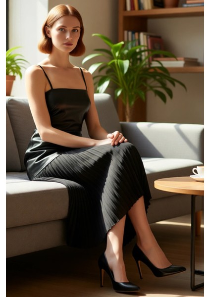 Kadın Suni Deri Detaylı Şifon Plise Etekli Kolsuz Shift Elbise Ilkbahar Yaz Akşamlarına Özel