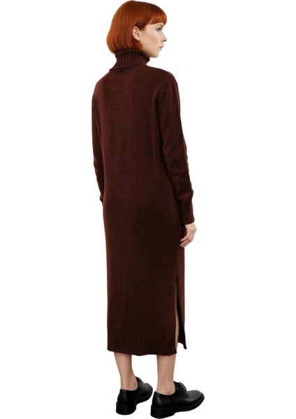 Kadınlara Özel Düz Desen Balıkçı Yaka Midi Triko Elbise Kış Aylarının Rahat ve Şık Seçimi Kaliteli fırsatları