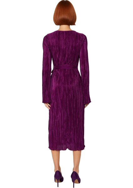 Kadın Mor Pilise Örme Kuşaklı Midi Elbise Kayık Yaka Uzun Kollu Şık Shift Kalıp Tasarım Seçeneği fırsatları