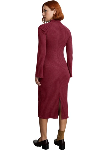 Kadın Midi Örme Elbise Bodycon Kalıbı Dik Yaka Uzun Standart Kol Yırtmaç Detaylı Düz Tasarım Kış fırsatları