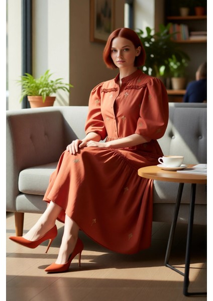 Kadın Truvakar Balon Kol Nakış Işlemeli Hakim Yaka Midi Boy Dokuma Elbise Ilkbahar Şıklığı