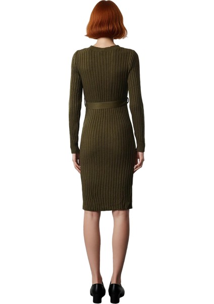 Kadın Haki Triko Midi Boy Kemerli Elbise Şık Bisiklet Yaka Uzun Standart Kollu Rahat Günlük Kombin fırsatları