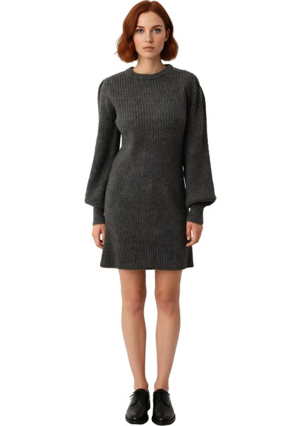 Kadın A Line Kesim Düz Desen Bisiklet Yaka Uzun Kollu Triko Mini Elbise ile Şıklık ve Konforu modelleri