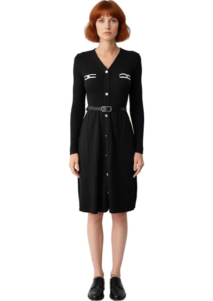 Kadın Siyah V Yaka Triko Elbise Düğme Detaylı Kemerli Midi Boy Şık ve Rahat Kışlık Tasarım modelleri