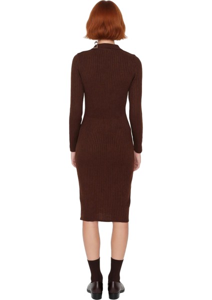 Kadın Triko Bodycon Midi Uzun Kol Polo Yaka Düz Elbise Şık ve Konforlu Kışlık Günlük Giyim fırsatları