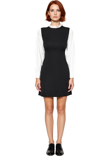 Kadın A Kesim Dokuma Uzun Kollu Gömlek Detaylı Dik Yaka Mini Ofis Elbisesi Şık ve Modern Kışlık modelleri