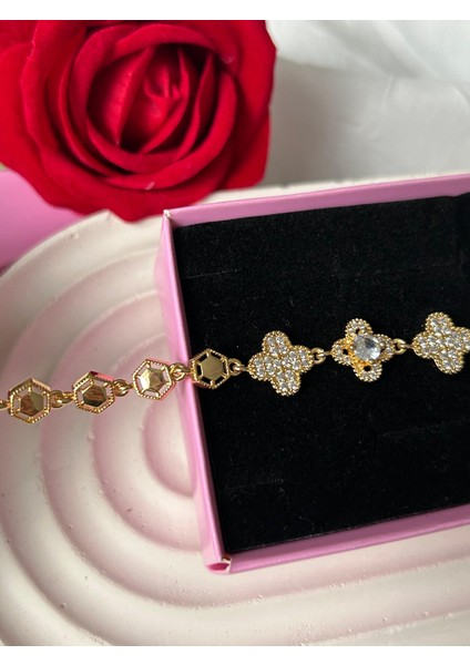 Zirkon Taşlı Bileklik Gümüş Gold Renk Şık Kadın Bileklik Sevgiliye Hediye Kutuluu modelleri