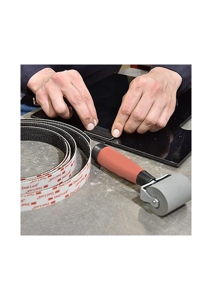 Çift Kilitli Tekrar Kapatılabilir Bağlantı Elemanı TB3550CF, Tip 250/250, 1 Rulo, Siyah, 1" x 10 Ft, Endüstriyel Kullanım, Sıcaklık, Nem, Uv Dirençli, Çıtçıtlı Kapalı, Tekrarlanan Açma ve Kapatma indirimleri