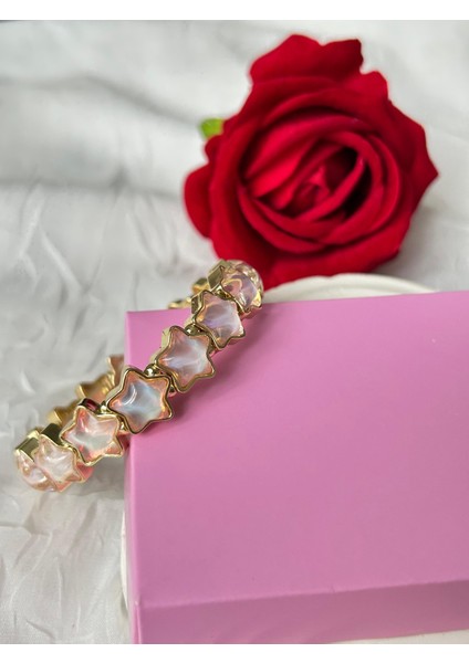 Zirkon Taşlı Esnek Yıldız Bileklik Pudra Altın Renk Şık Kadın Bileklik Sevgiliye Hediye Kutulu
