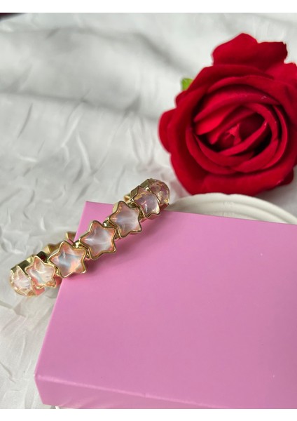 Zirkon Taşlı Esnek Yıldız Bileklik Pudra Altın Renk Şık Kadın Bileklik Sevgiliye Hediye Kutulu