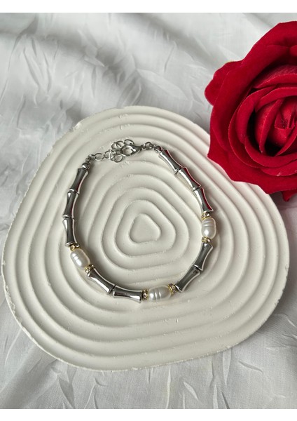 Zirkon Taşlı Incili Kemik Serenay Bileklik Gümüş Renk Şık Kadın Bileklik Sevgiliye Hediye Kutuluu modelleri