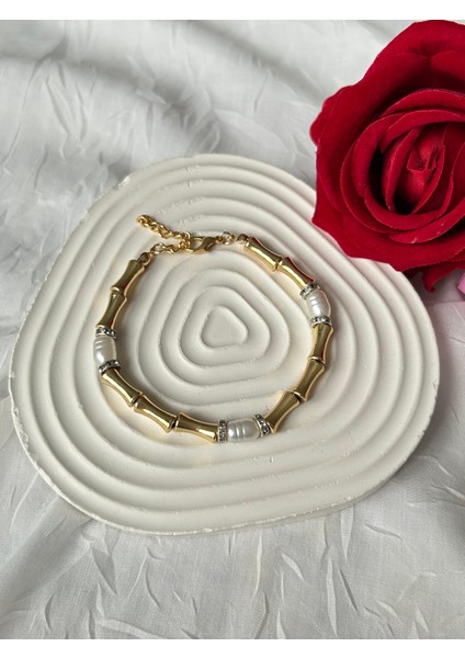 Zirkon Taşlı Incili Kemik Serenay Bileklik Gümüş Renk Şık Kadın Bileklik Sevgiliye Hediye Kutuluu