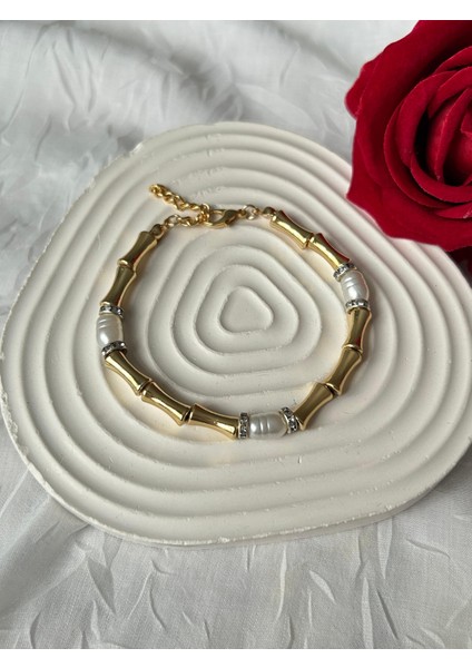 Zirkon Taşlı Incili Kemik Serenay Bileklik Gümüş Renk Şık Kadın Bileklik Sevgiliye Hediye Kutuluu fiyatları