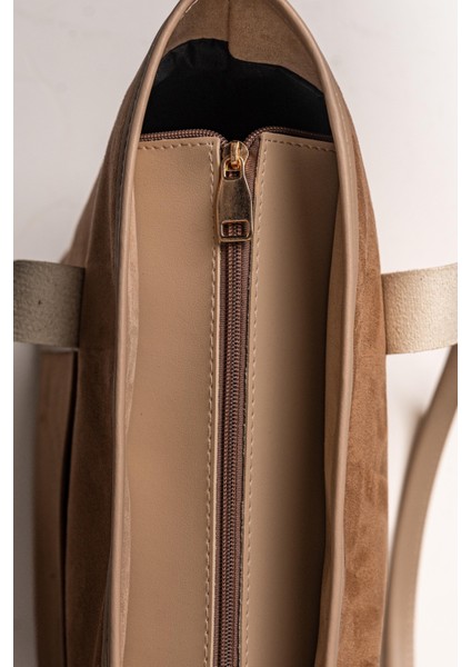 Kadın Büyük Boy Süet Cepli Omuz Kol Çantası Krem Rengi fırsatları