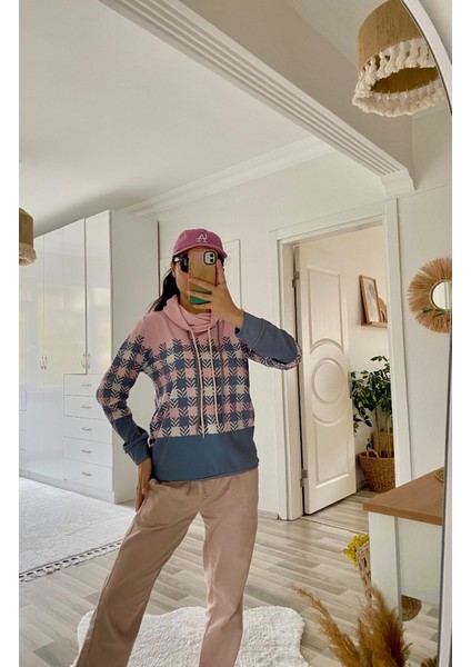 Kadın Uzun Kollu Balıkçı Yaka Bağcıklı Desenli Şardonlu Dalgıç Bluz