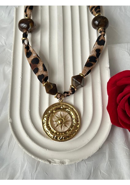 Leopar Desenli Kolye Kahve Bordo Boncuklu Şık Kumaş Kadın Kolye Hediye Kutulu