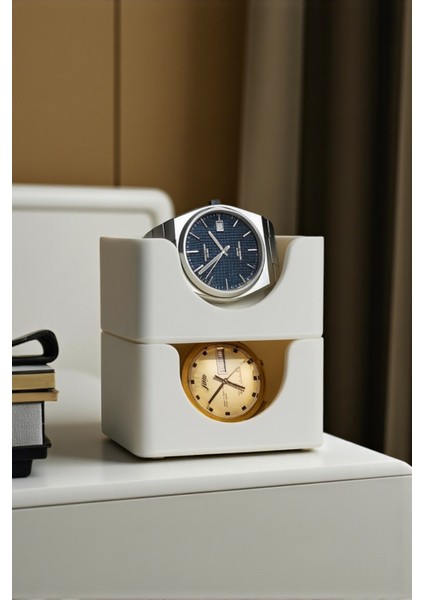 Tekli Şık Kol Saati Standı – Minimalist Beyaz Tutucu fırsatları