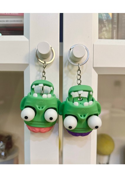 Cadılar Bayramı Zombi Hareketli Clicker Anahtarlık 2 Adet modelleri