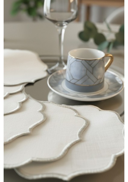 Simli 6 Adet Keten Kumaş Üzeri Nakışlı Kahve Yanı Sunumluk Kokteyl Peçetesi & Bardak Altlığı fırsatları