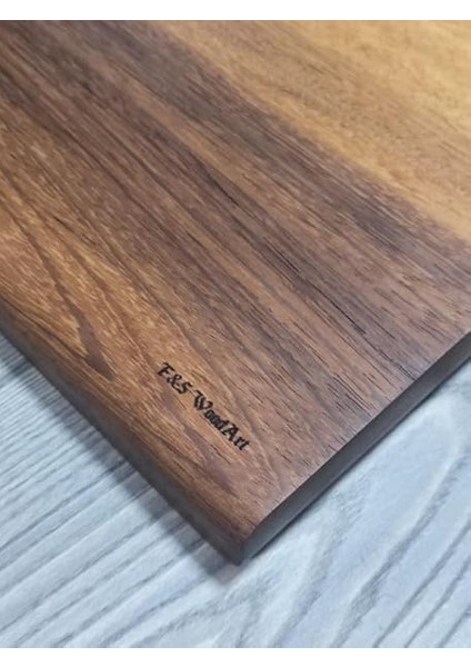 Woodart Iroko Tek Parça - Yekpare - Masif Doğal Ağaç Ahşap Büyük Boy 40 x 27,5 cm Kesme Tahtası indirimleri