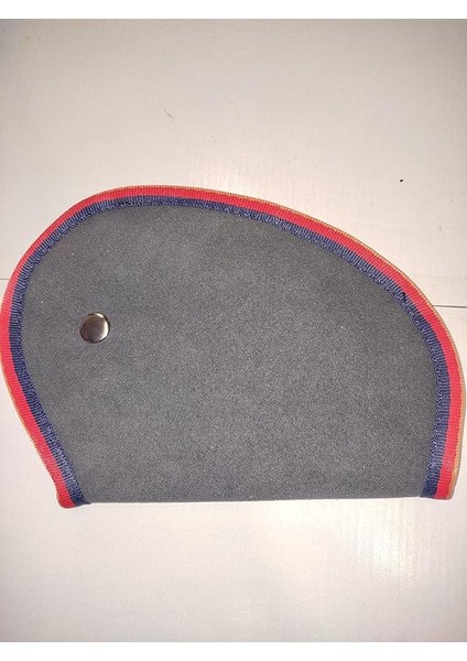 Çocuk Emniyet Kemeri Düzenleyici ve Tutucu Emniyet Kemer Pedi,boyun Kesme Önleyici,çocuk Emniyet Kemer Rahatlatıcı,oto Kemer Kılıfı,yüksek Kaite(Antrasit Renk)(Kırmızı Kenarlı)