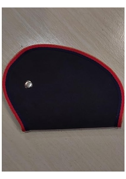 Çocuk Emniyet Kemeri Düzenleyici ve Tutucu Emniyet Kemer Pedi,boyun Kesme Önleyici,çocuk Emniyet Kemer Rahatlatıcı,oto Kemer Kılıfı,yüksek Kaite(Antrasit Renk)(Kırmızı Kenarlı) indirimleri