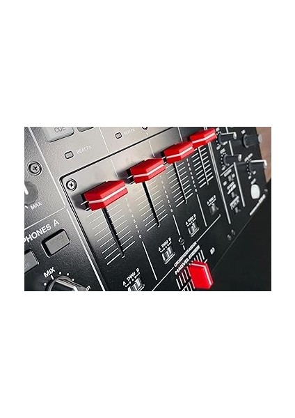 Techtools Chroma Caps Pro Pack (Red) | Chroma Caps Pro Paketi: 12X 90º Super Knobs, 5x Fader Pro, 3x Magvel Fader Pro. modelleri