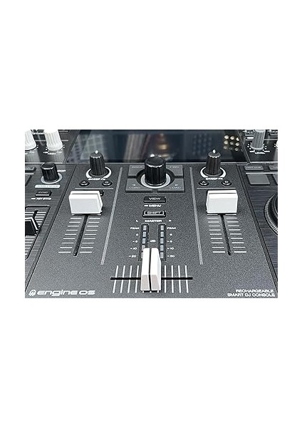 Techtools Chroma Caps Lite Pack (White) | Chroma Caps Lite Paketi: 6x Super Knobs, 3x Fader Pro, 1x Magvel Fader Pro modelleri