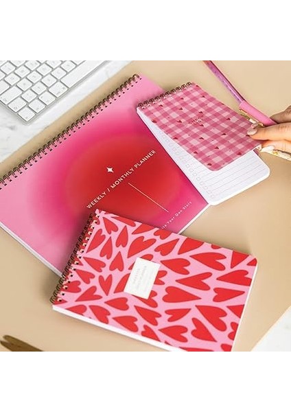 A4 Haftalık ve Günlük 3’lü Masaüstü Süresiz Planlayıcı Set – Aura/kalp modelleri