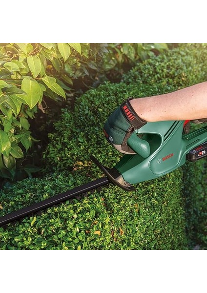 Home And Garden Akülü Çit Kesme Makinesi Easyhedgecut 18-45 (1 Akü 2,0 Ah, 18 Volt Sistem, Bıçak Uzunluğu 45 Cm, Karton Paketlemede) fiyatları