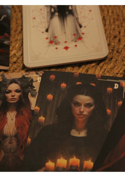 Cadı Alfabesi Theban Kehanet Tarot Kartları ve Kitabı fırsatları