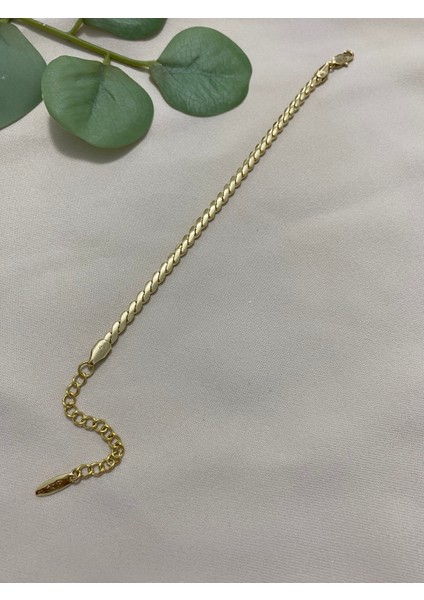 Xuping Xp Gold Altın Kaplama Kadın Bileklik Suya Dayanıklı Kararma Yapmaz Günlük ve Özel Gün Kullanımına Uygun Hediyelik Zarif Tasarım 17 cm 19 cm Ayarlanabilir Bileklik