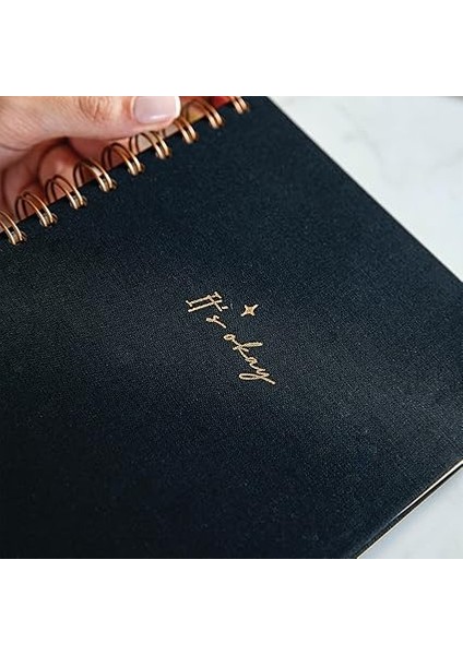 A5 Spiralli Sert Kapak Keten Noktalı Tarihsiz Not Defteri Siyah fırsatları
