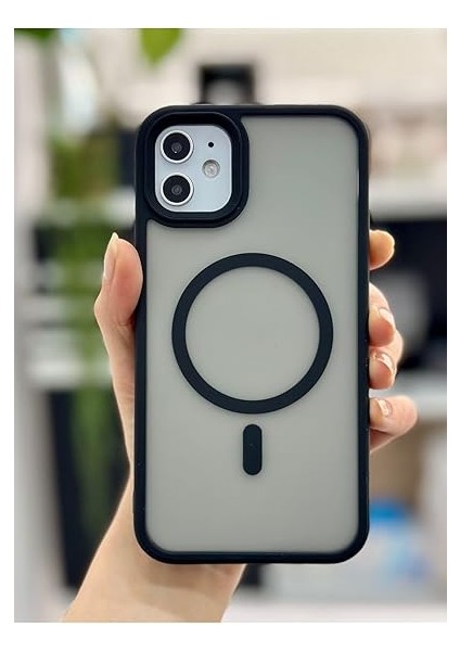 Aksesuar Iphone 11 (12 Görünümlü) ile Uyumlu Mat Siyah Magsafe Özellikli Darbe Önleyici Şeffaf Silikon Kılıf modelleri