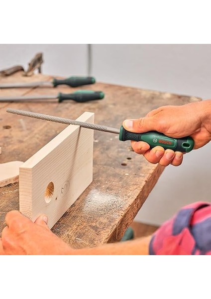 3 Parçalı Törpü Seti (Sağlam Ahşap Törpü Seti, Düz, Yarı Yuvarlak ve Yuvarlak Rende Dahil; Sert Karbon Çelik; Şaft Uzunluğu 200 Mm; Orta Kesim 2; Yumuşak Saplı Ergonomik Sap) fiyatları