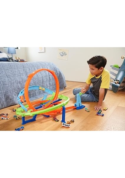 Wheels Bumerang Çemberli Yarış Pisti Hot Wheels Bumerang Çemberli Yarış Pisti, 1:64 Ölçekli Oyuncak Araba, Kolayca Saklanabilir HTK16 fiyatları