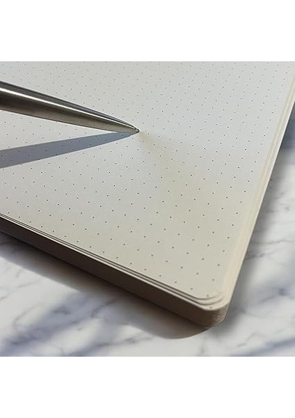 Tanıtım Özel Tasarım Kraft Kapaklı A4 Defter - 180 Derece Açılabilir, Sırtı DIKIŞLI,%100 El Işçiliği, Ofis, Okul, Günlük Kullanım Için Ideal Defter (Noktalı) fırsatları