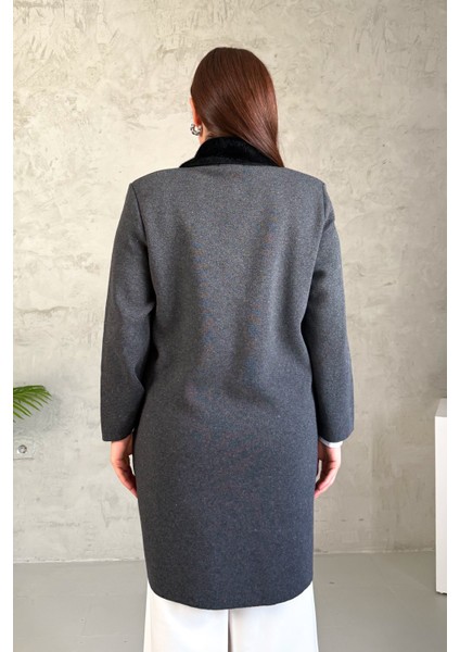 Kadın Yakası Kürklü Uzun Triko Hırka modelleri