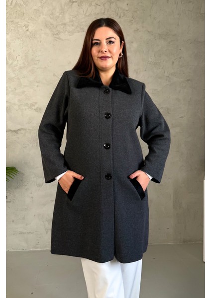 Kadın Yakası Kürklü Uzun Triko Hırka indirimleri