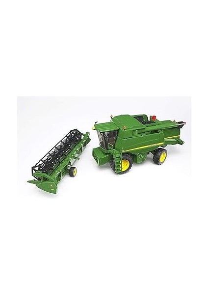 - John Deere Biçerdöver Ölçekli Model modelleri