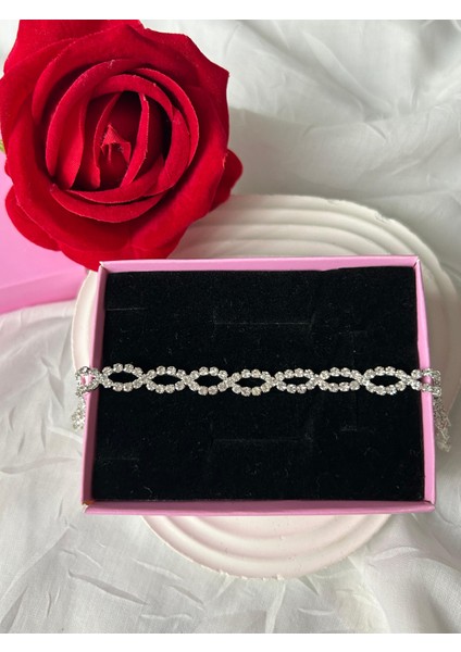 Zirkon Taşlı Bileklik Gümüş Renk Şık Kadın Bileklik Sevgiliye Hediye Kutuluu modelleri