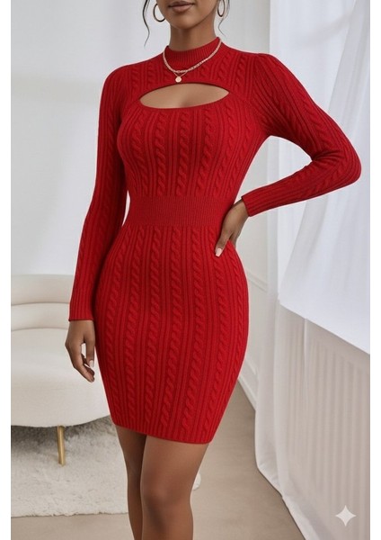 Kadın Uzun Kollu Yarı Balıkçı Yaka Pencere Göğüs Detay Mini Triko Elbise