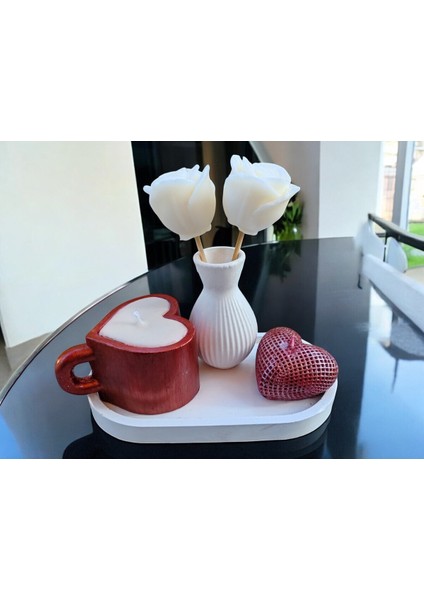 'sevginiz Serviste!' Set 1 - (Sunumluklu Kalpli Kupa Mum & Vazoda Tasarım Gül Sabun & Kalp Mum Set) fiyatları
