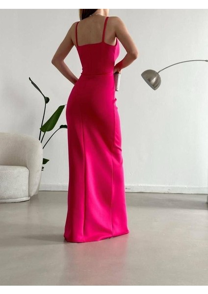 Aknbutik Kadın Dalgıç Kumaş Askılı Yırtmaç Detaylı V Yaka Maxi Boy Elbise modelleri