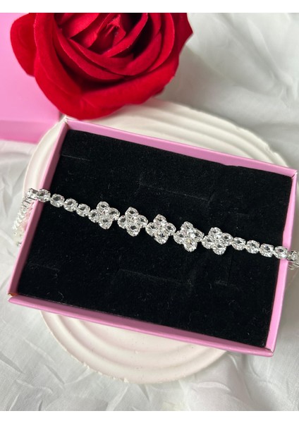 Zirkon Taşlı Bileklik Gümüş Renk Şık Kadın Bileklik Sevgiliye Hediye Kutuluu fiyatları
