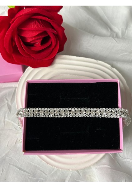 Zirkon Taşlı Bileklik Gümüş Renk Şık Kadın Bileklik Sevgiliye Hediye Kutuluu fiyatları