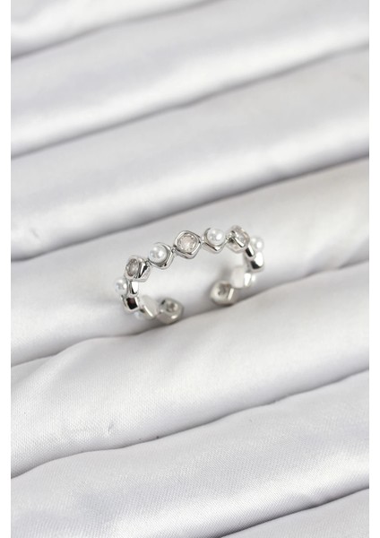 Pirinç Gümüş Renk Zirkon Taşlı Incili Kadın Yüzük